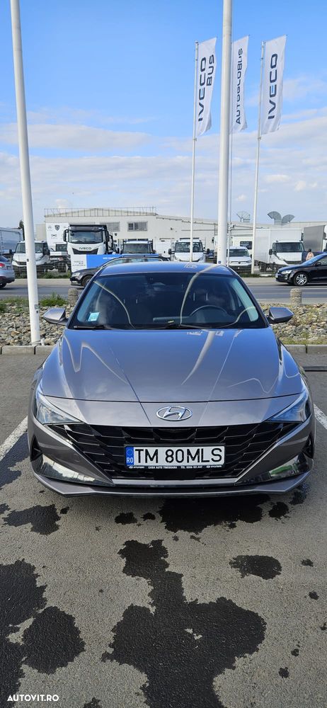 Hyundai Elantra 1.6 l 123 CP CVT Highway - 1