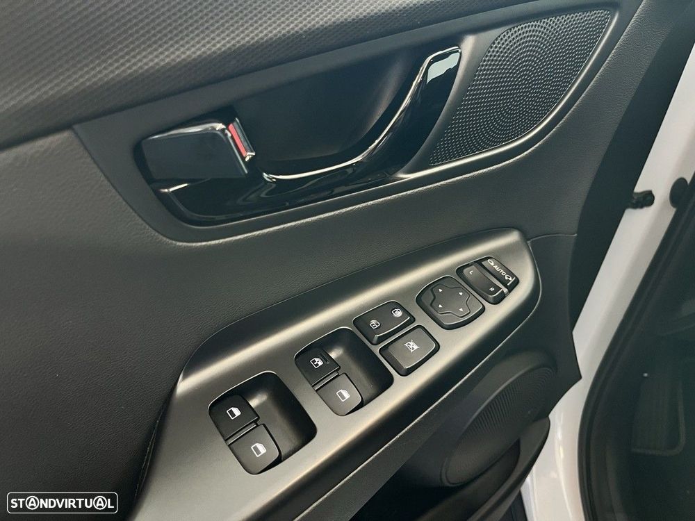 Hyundai Kauai 1.0 T-GDi Premium Pele/Tec.Vermelho — fotografia 19