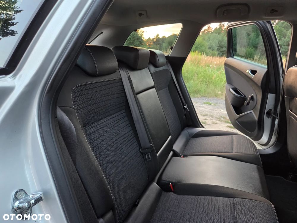 Opel Astra 1.4 Turbo Style - 24
