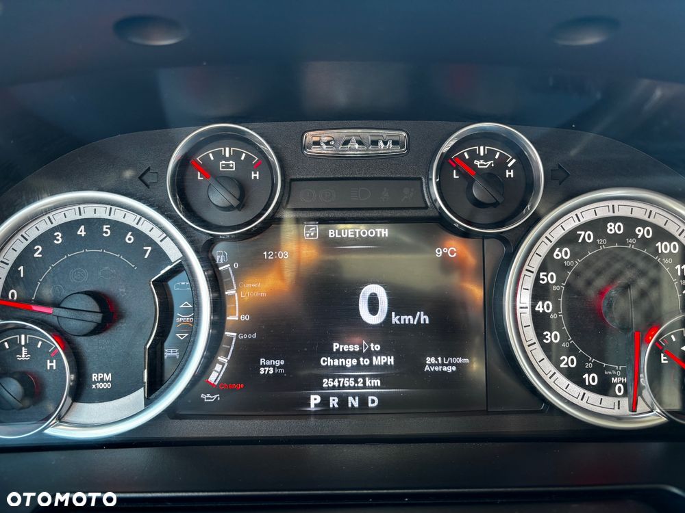 Dodge RAM 1500 5.7 4x4 - 8