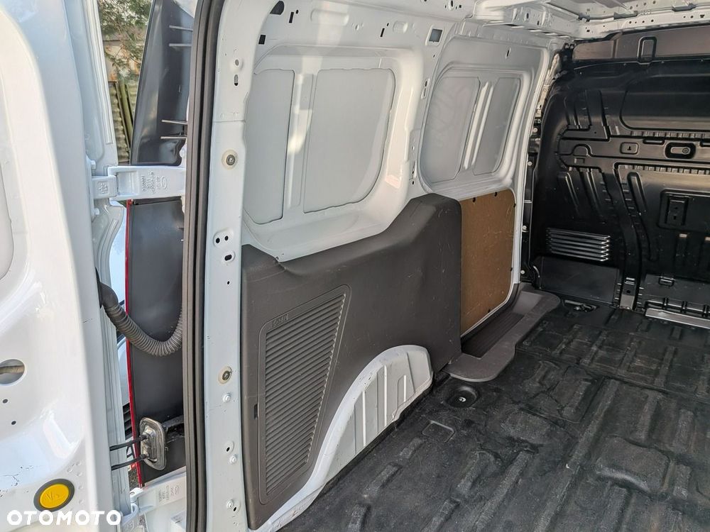 Ford Transit Connect - 24