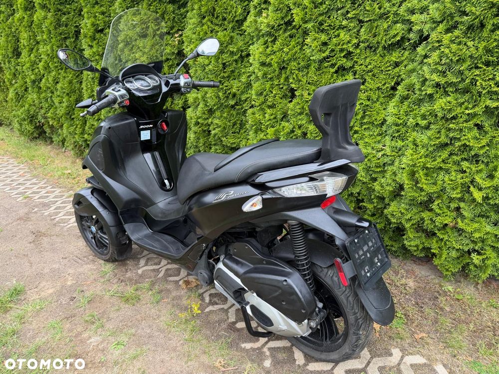 Piaggio MP-3 - 3