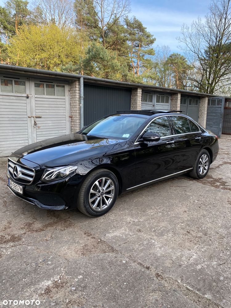 Mercedes-Benz Klasa E 200 4-Matic 9G-TRONIC - 3