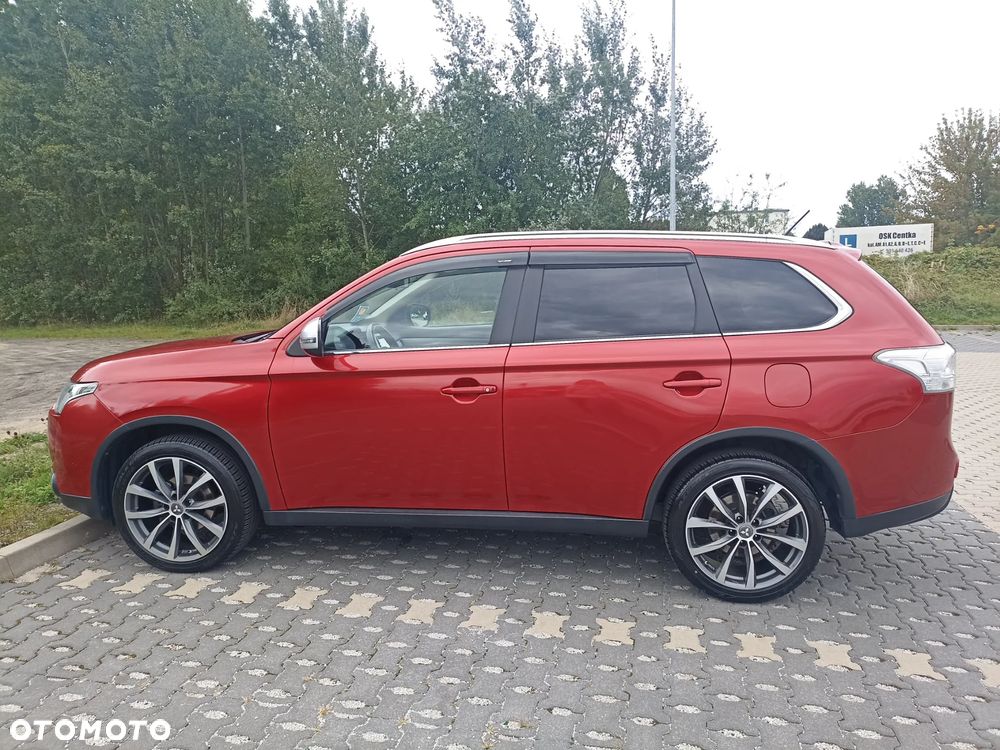 Mitsubishi Outlander 2.2 DI-D 4WD Diamant Edition - 4