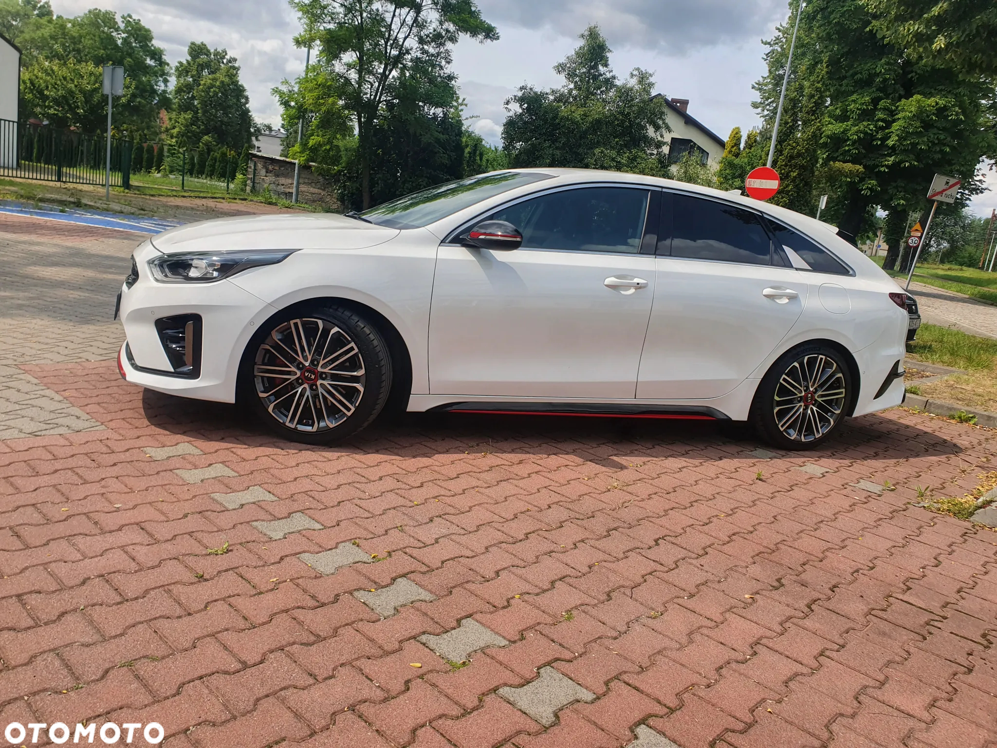 Kia ProCeed 1.6 T-GDI GT DCT - 5