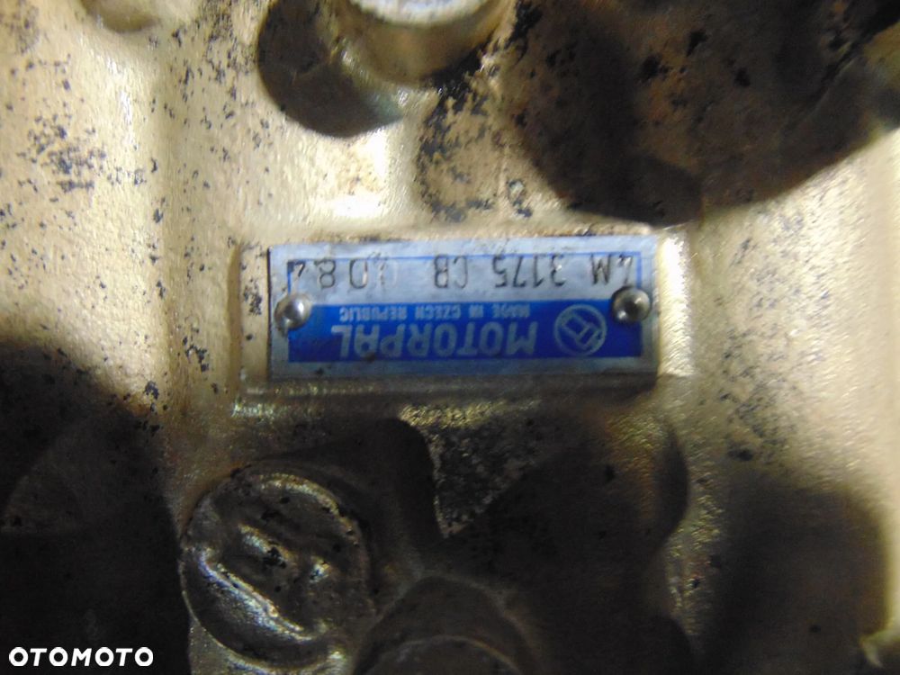 Pompa Daewoo lublin 2,4 d/TD do ciągnika - 5