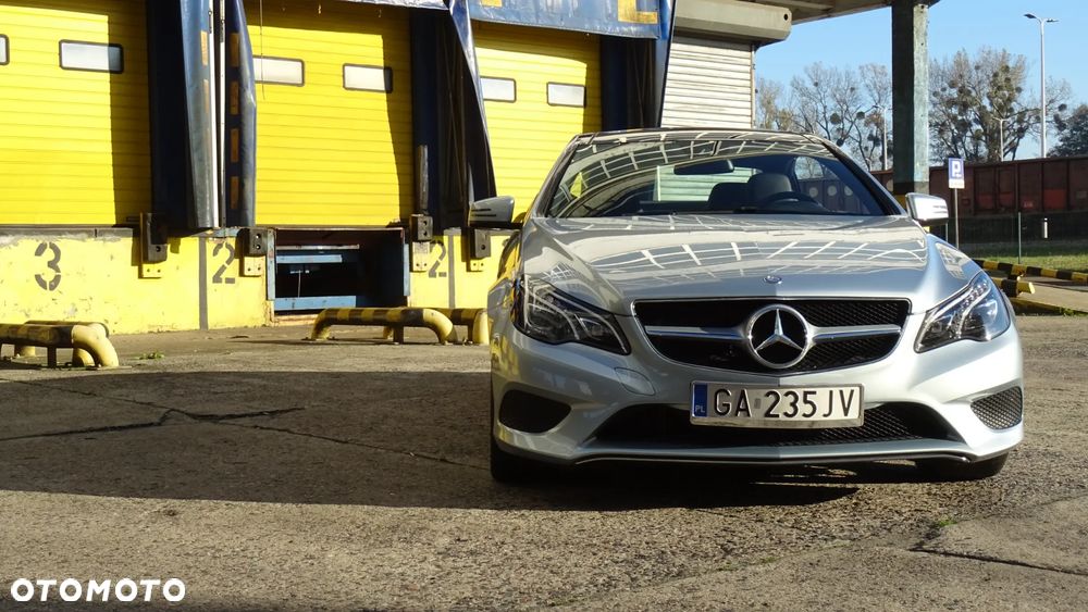 Mercedes-Benz Klasa E 350 4Matic 7G-TRONIC - 22