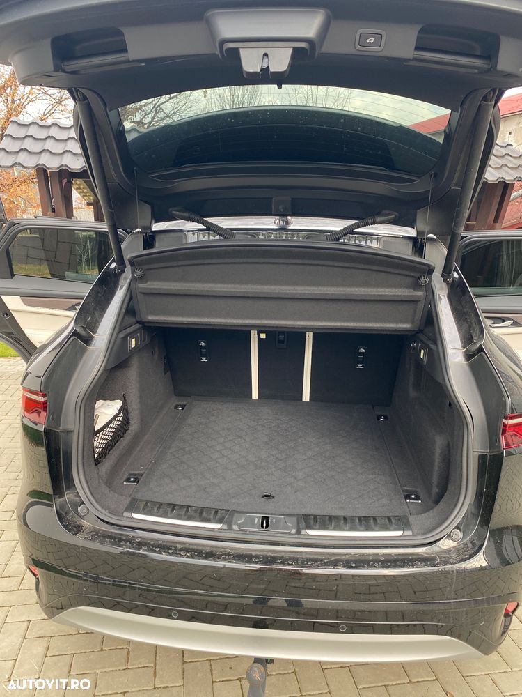 Jaguar F-Pace P250 AWD HSE - 7