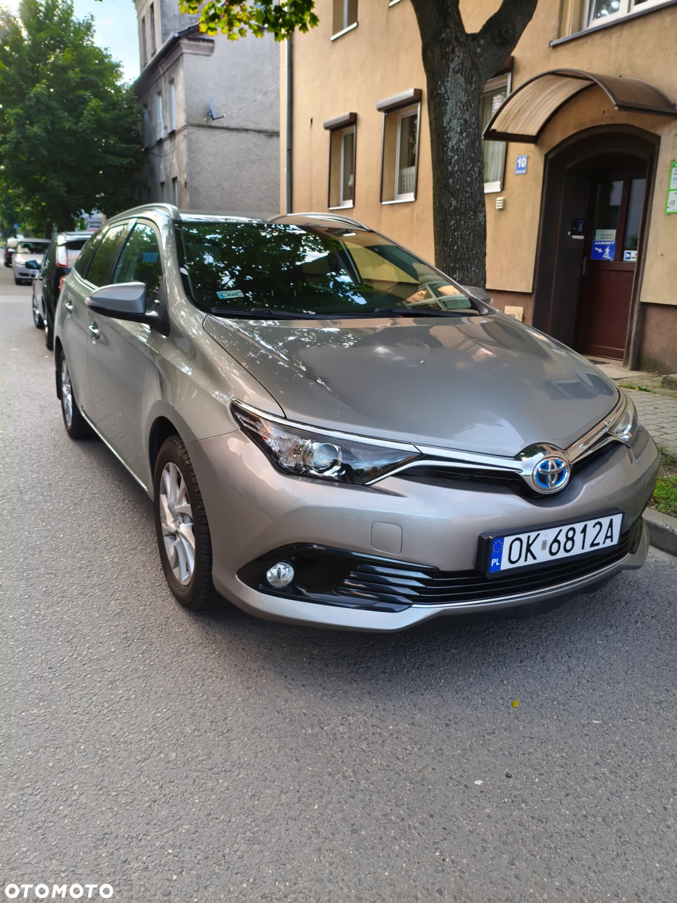 Toyota Auris 1.8 VVT-i Hybrid Automatik Touring Sports Edition - 2