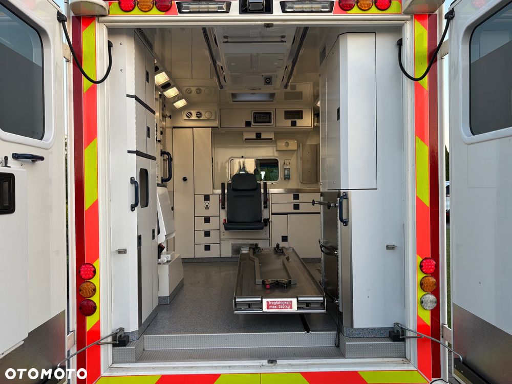 Mercedes-Benz SPRINTER 519CDI 3.0 V6 AUTOMAT 7G AMBULANS/KARETKA - 13