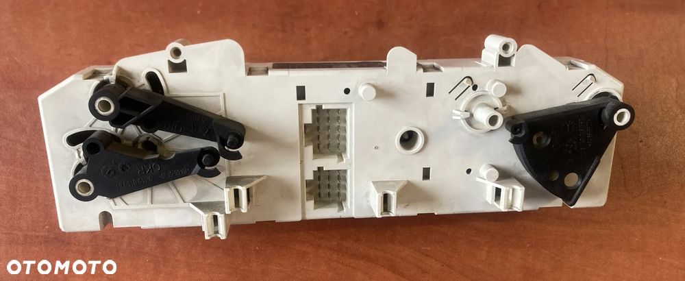 Panel sterowanie nawiewu klimatyzacji MAN 81.61990.6073 9140010470 788130x05 - 2