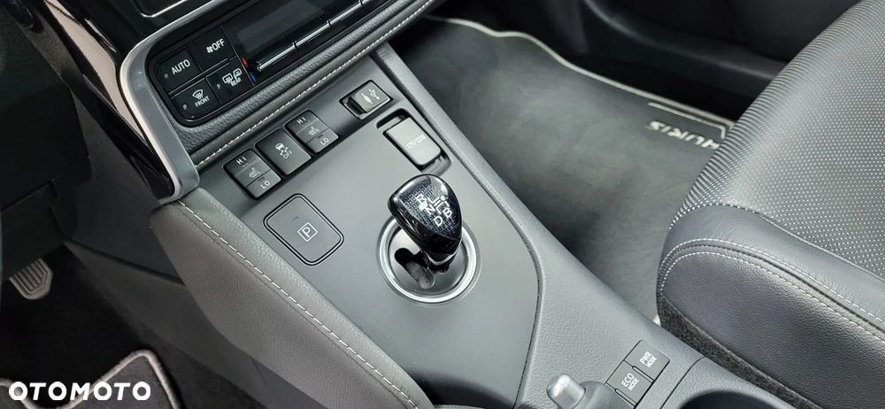 Toyota Auris Hybrid 135 Prestige - 5