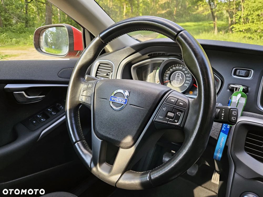 Volvo V40 T3 Momentum - 12