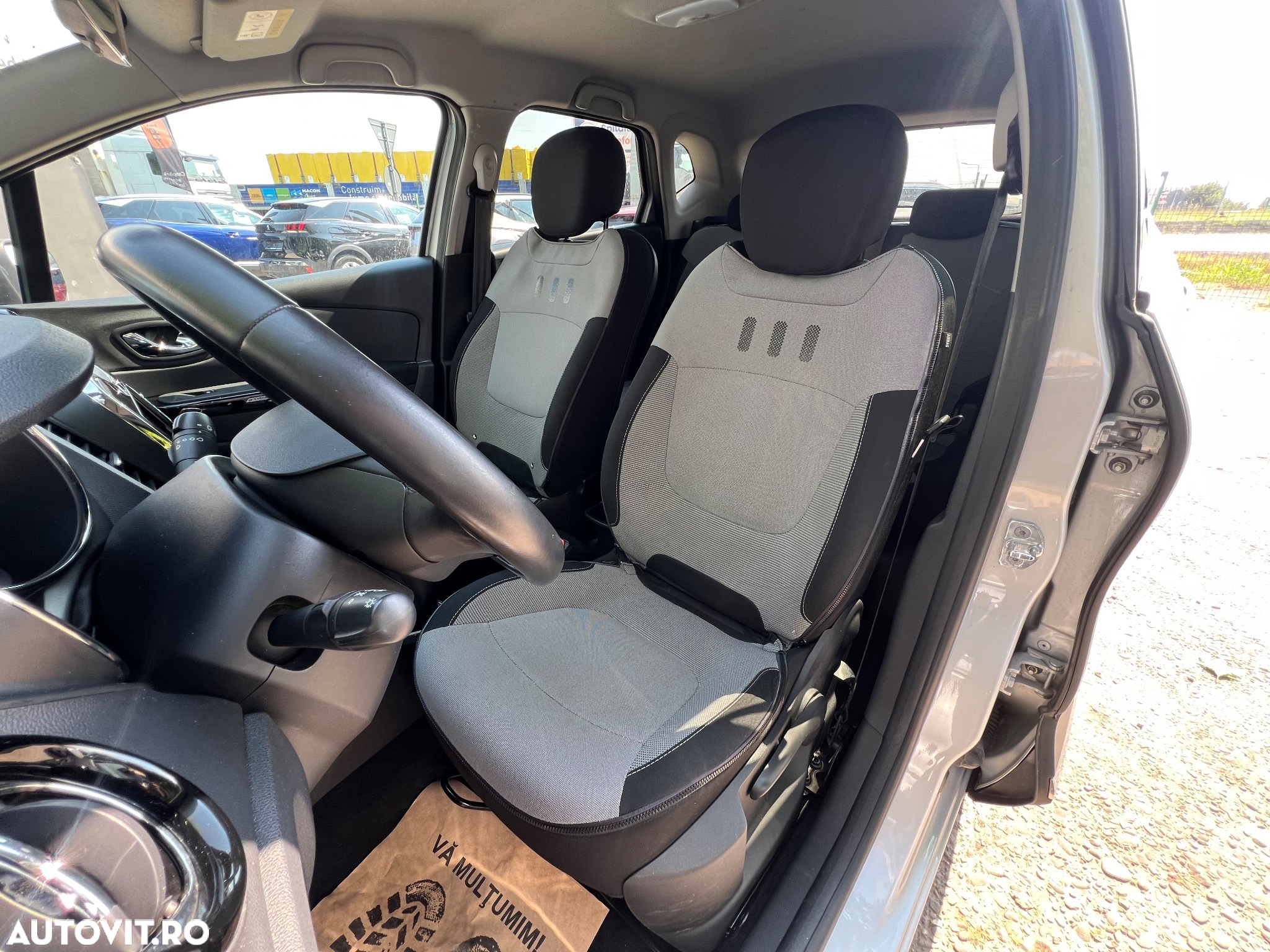 Renault Captur (ENERGY) dCi 90 INTENS - 8