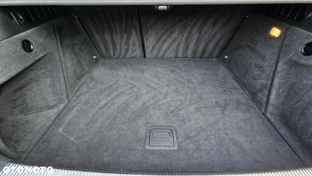 Audi Q3 2.0 TDI Quattro S tronic - 38