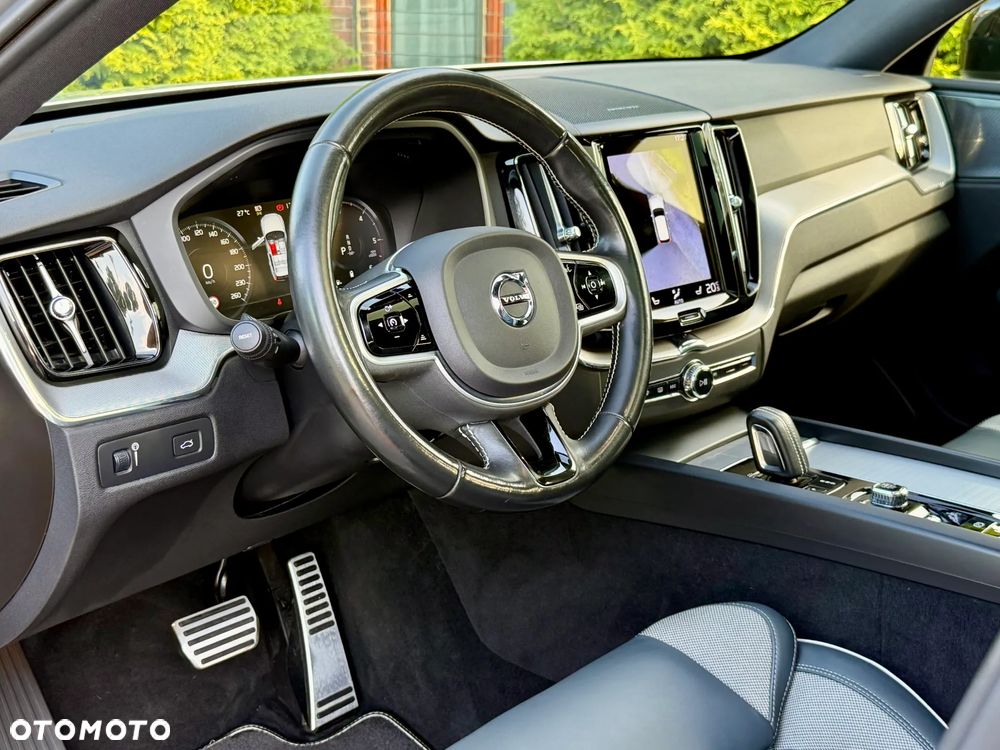 Volvo XC 60 B4 D AWD Geartronic RDesign - 24