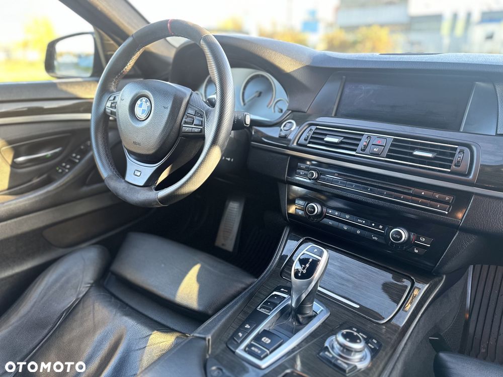 BMW Seria 5 535d xDrive - 16