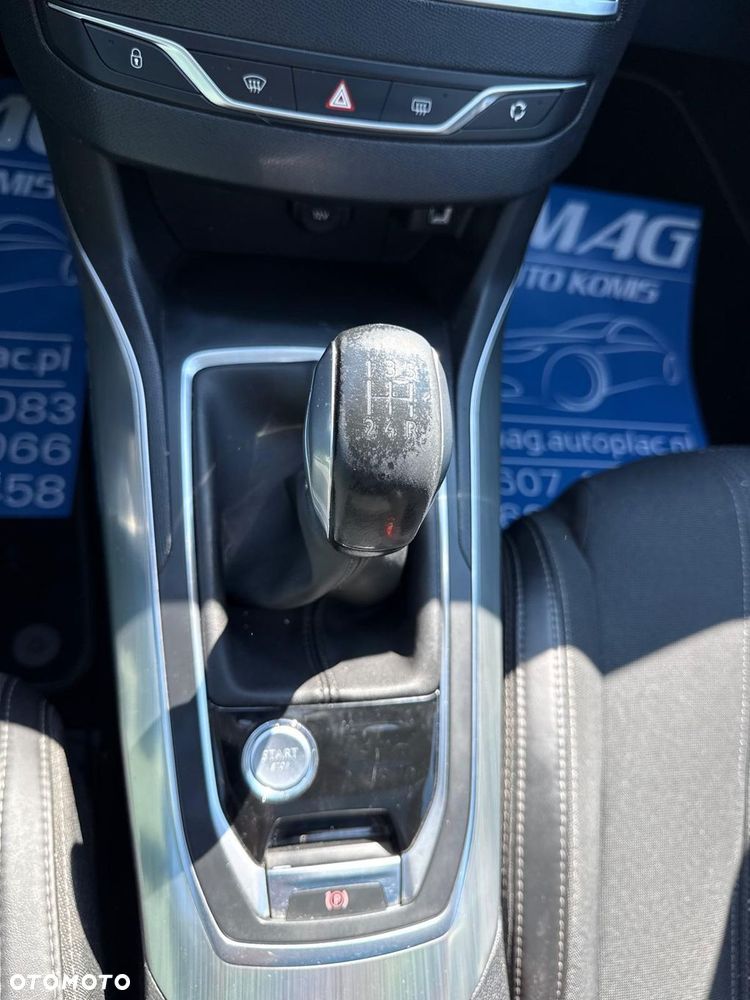 Peugeot 308 1.2 PureTech Business Line S&S - 27