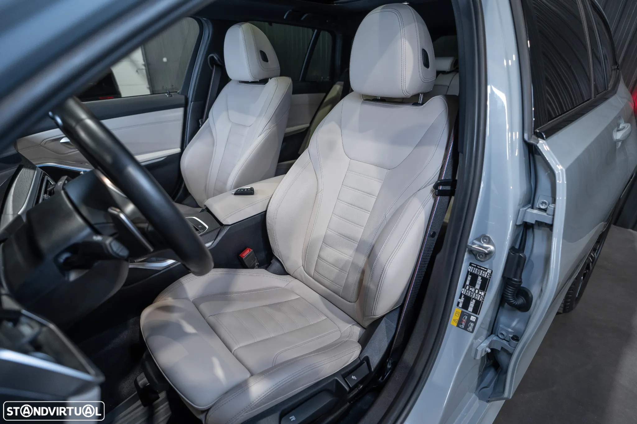 BMW 330 e Touring Pack M Auto - 22