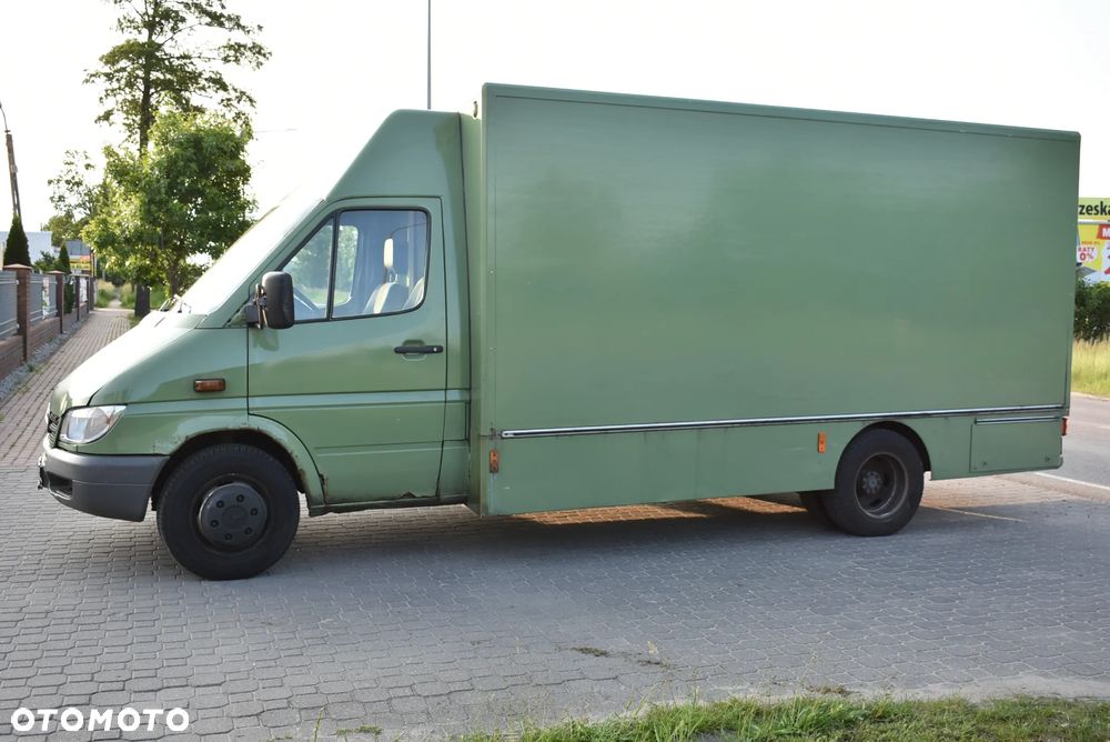 Mercedes-Benz Sprinter 616 CDI FOOD TRUCK 2,7 CDI - 20