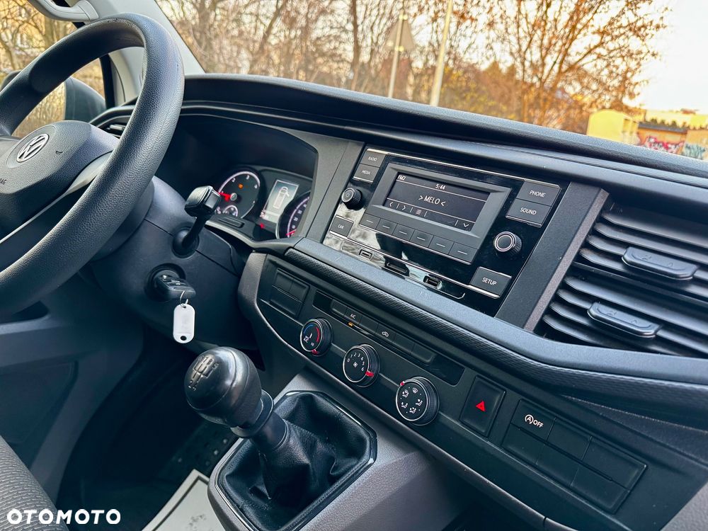 Volkswagen TRANSPORTER T6.1 - 18