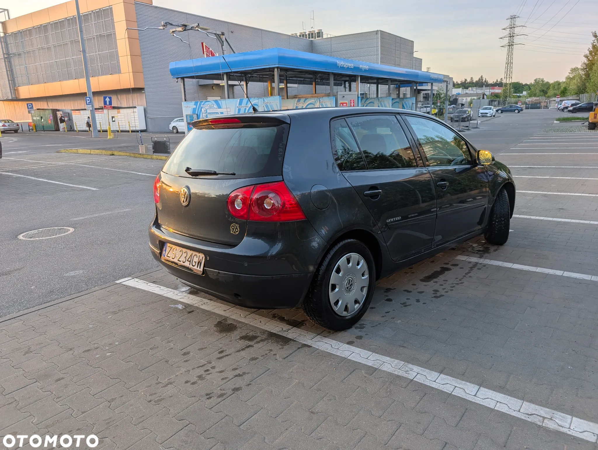 Volkswagen Golf 1.6 United - 18