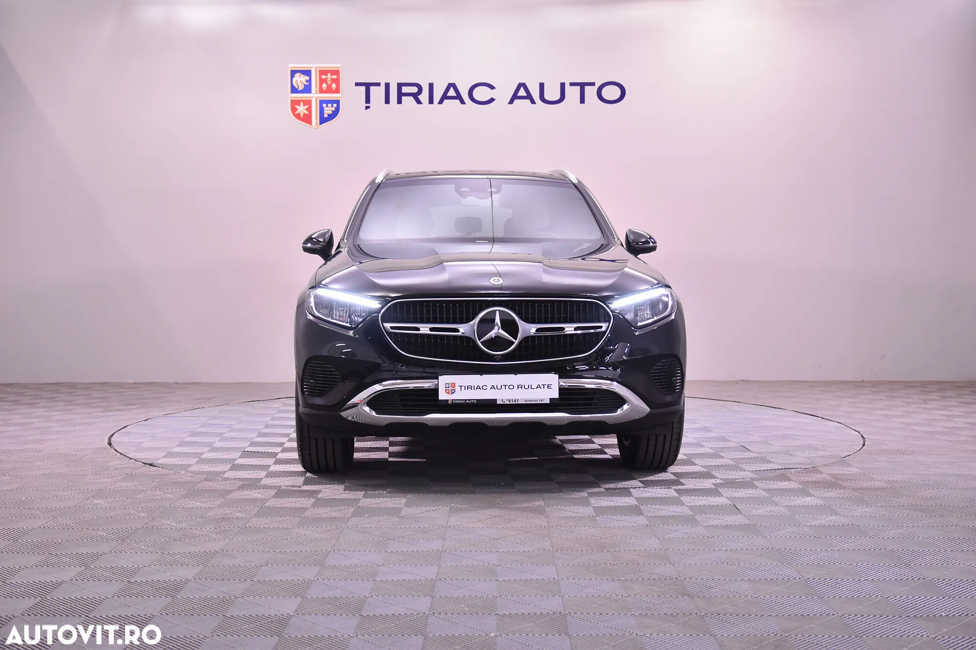 Mercedes-Benz GLC 300 e 4MATIC - 8