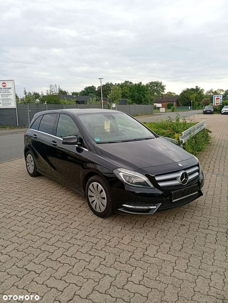 Mercedes-Benz Klasa B 200 BlueEFFICIENCY EDITION 1 - 1