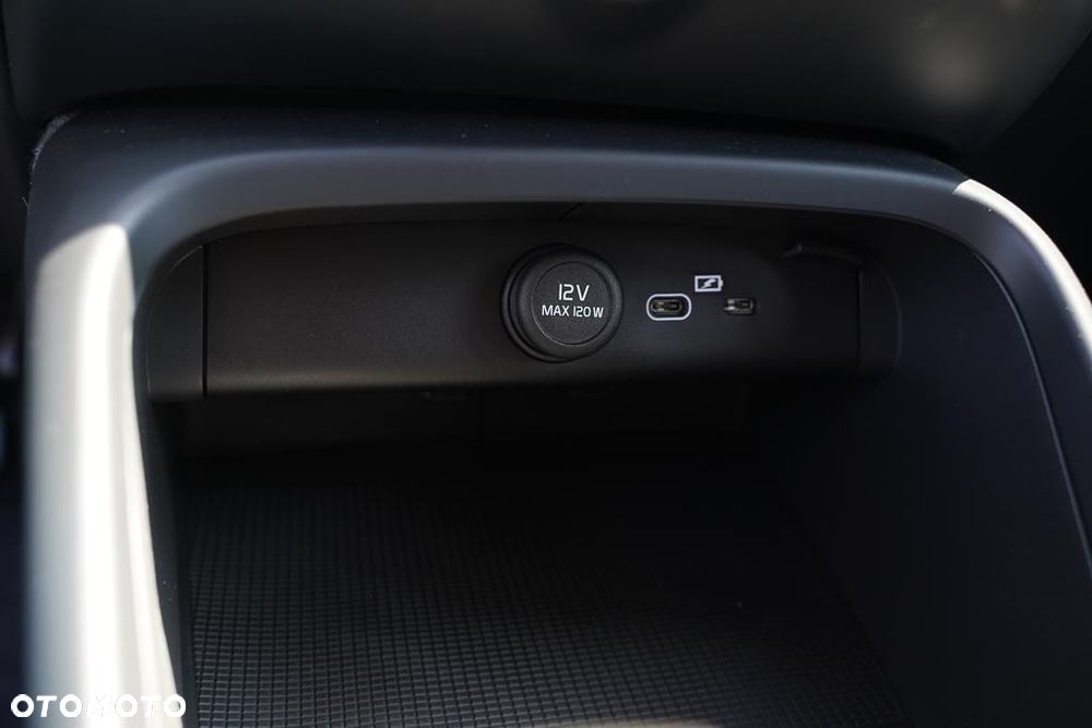 Volvo XC 40 B3 Essential - 19