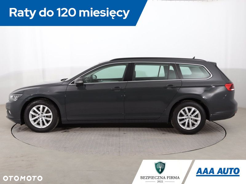 Volkswagen Passat - 3