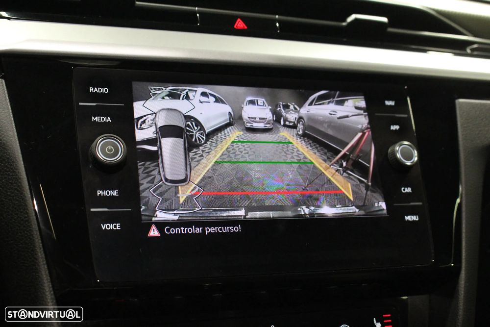 VW Arteon 2.0 TDI R-Line DSG - 36