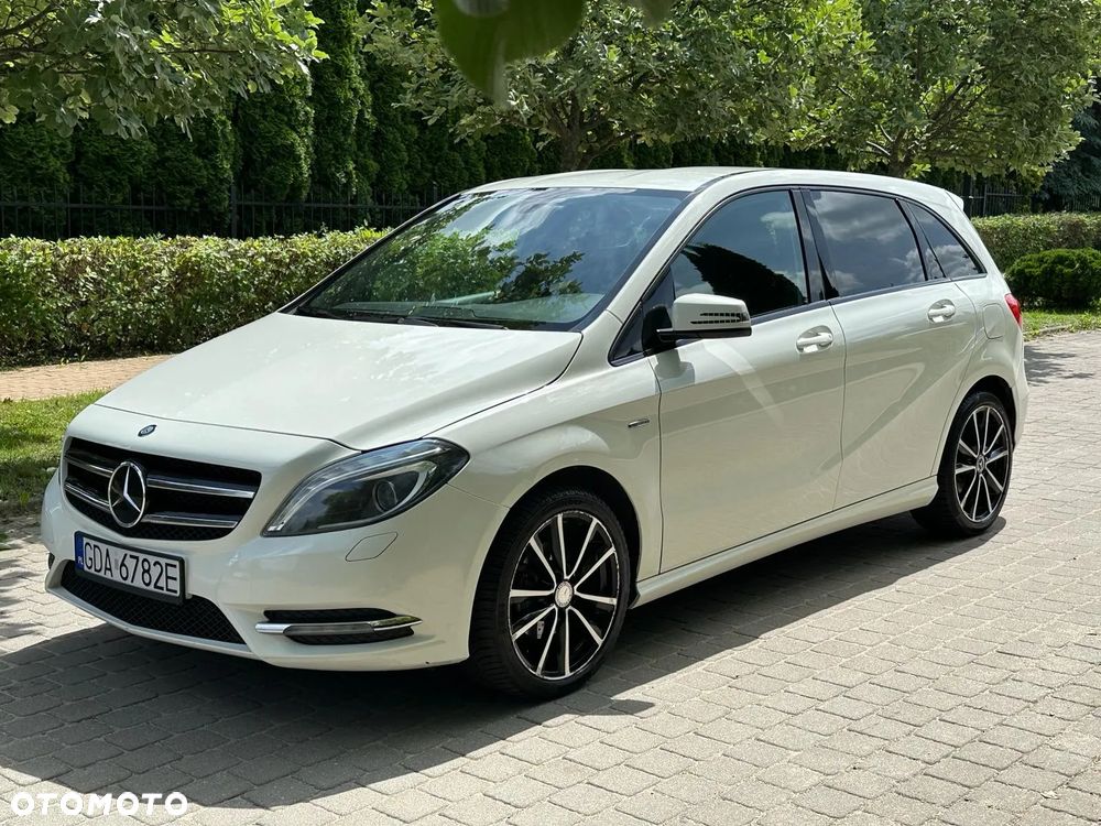 Mercedes-Benz Klasa B 180 CDI (BlueEFFICIENCY) - 3