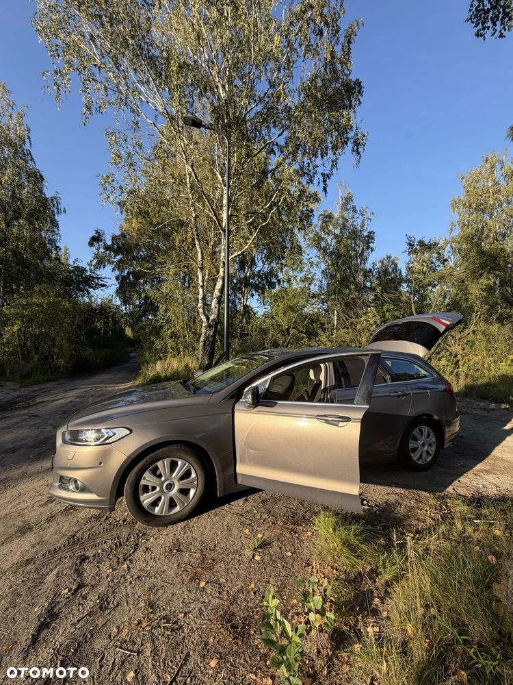 Ford Mondeo - 23