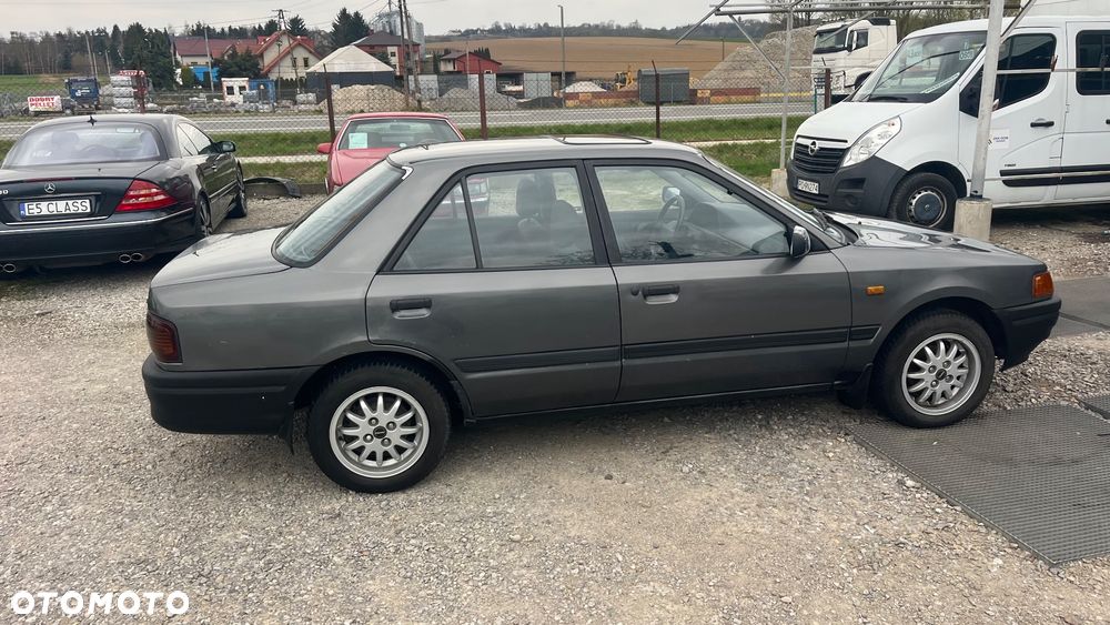Mazda 323 1.7 D LX - 41