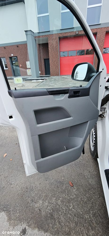 Volkswagen Transporter - 17