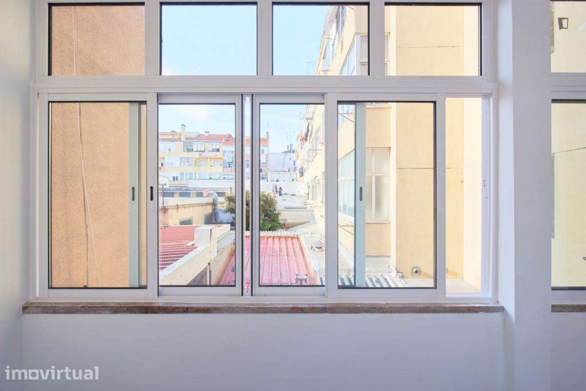 Quarto - localizado em Amadora Lisbon - Grande imagem: 4/22
