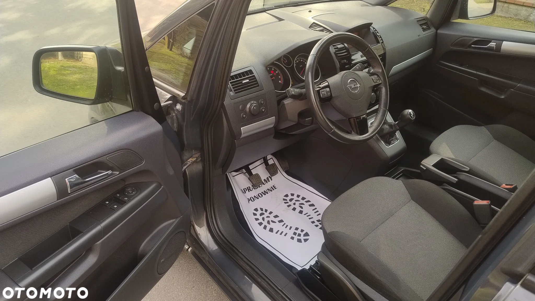 Opel Zafira 1.8 Cosmo - 22