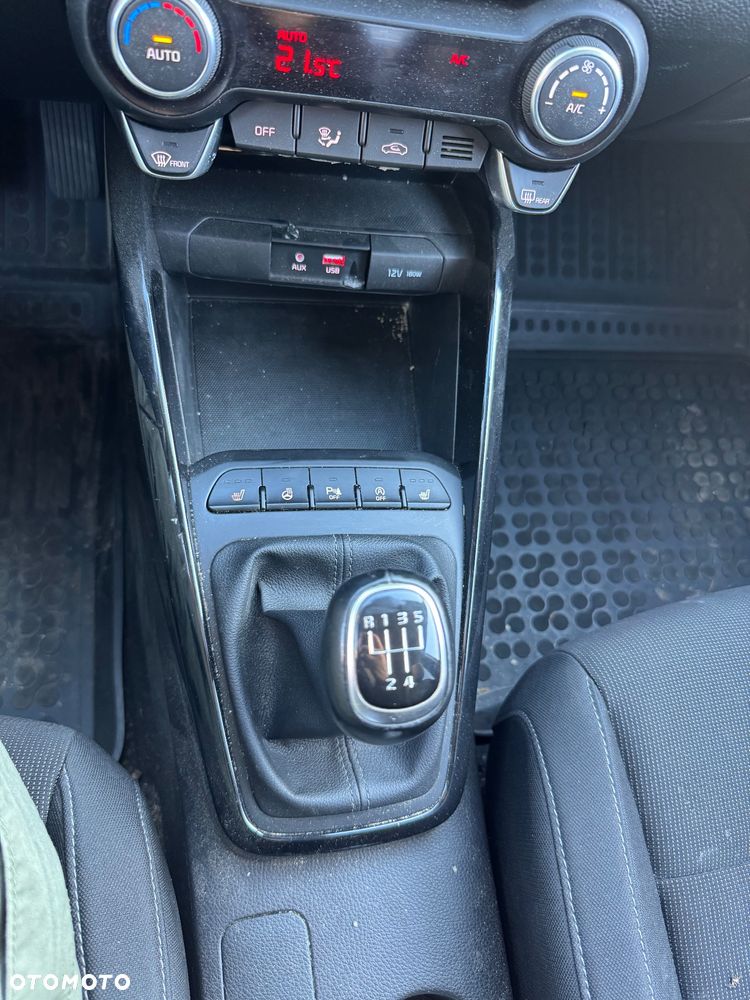 Kia Rio 1.0 T-GDI 100 Dream-Team Edition - 17