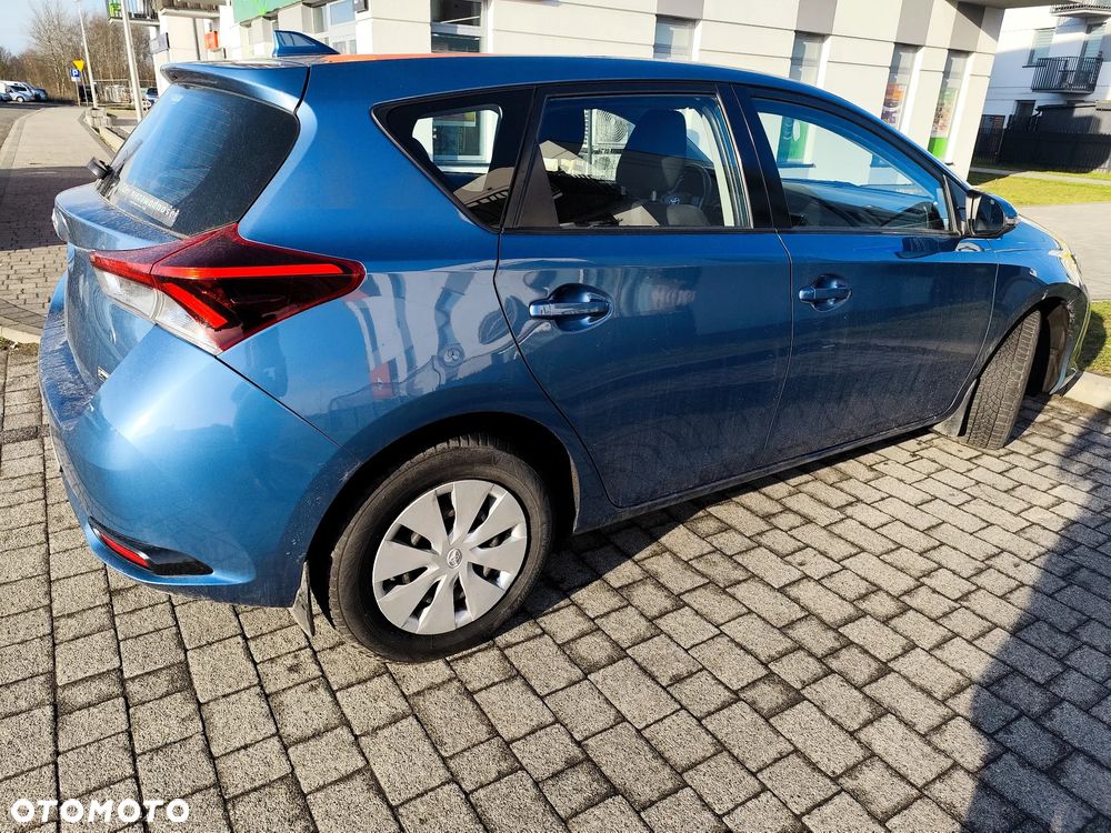 Toyota Auris 1.33 VVT-i Active - 2