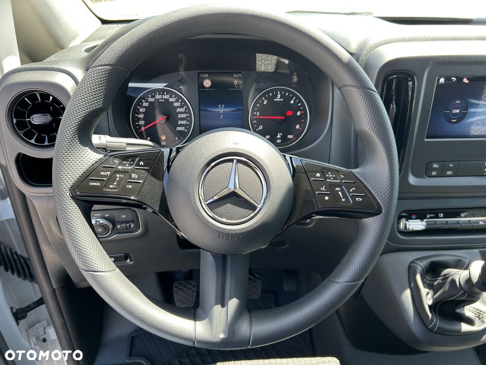 Mercedes-Benz Vito - 15