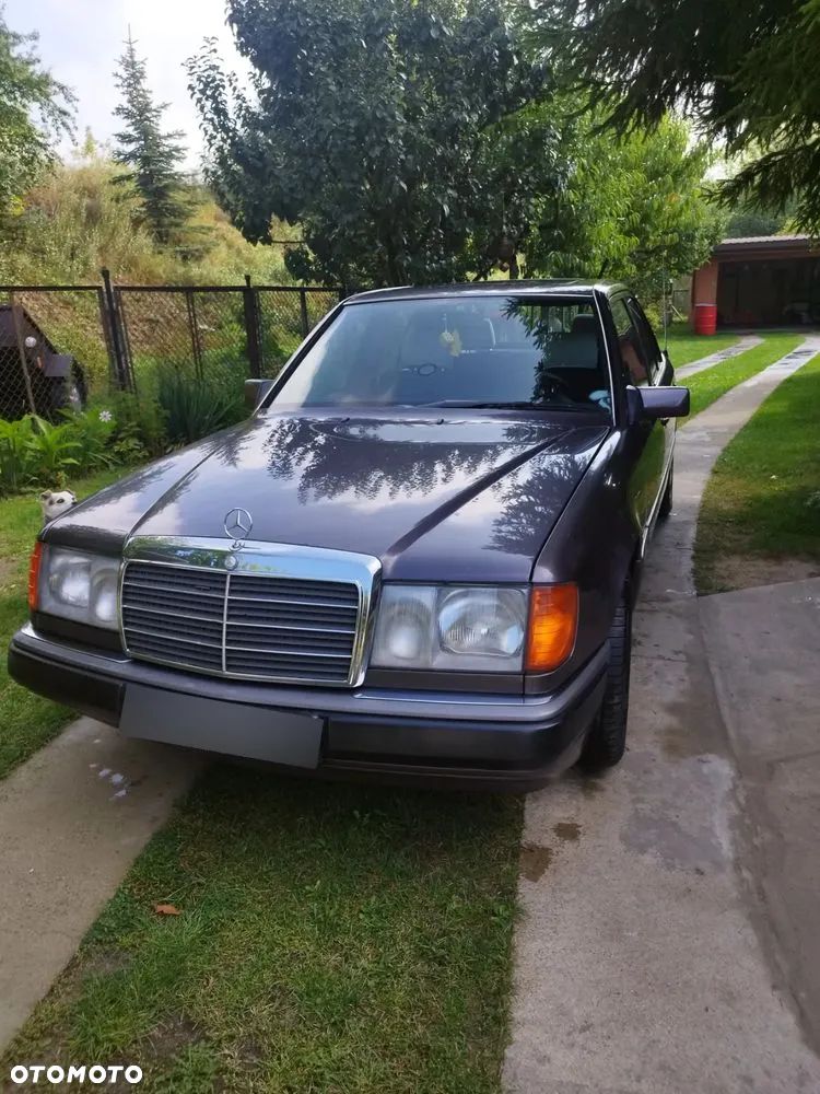 Mercedes-Benz W124 (1984-1993) - 1