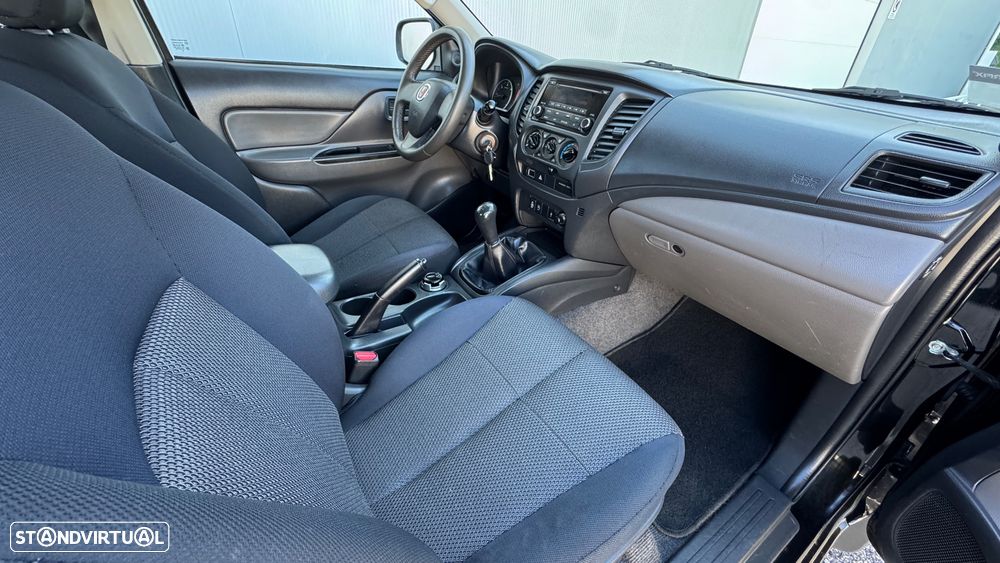 Mitsubishi L-200 Fiat Fullback 2.4 TD C/ 3 Lugares - 32