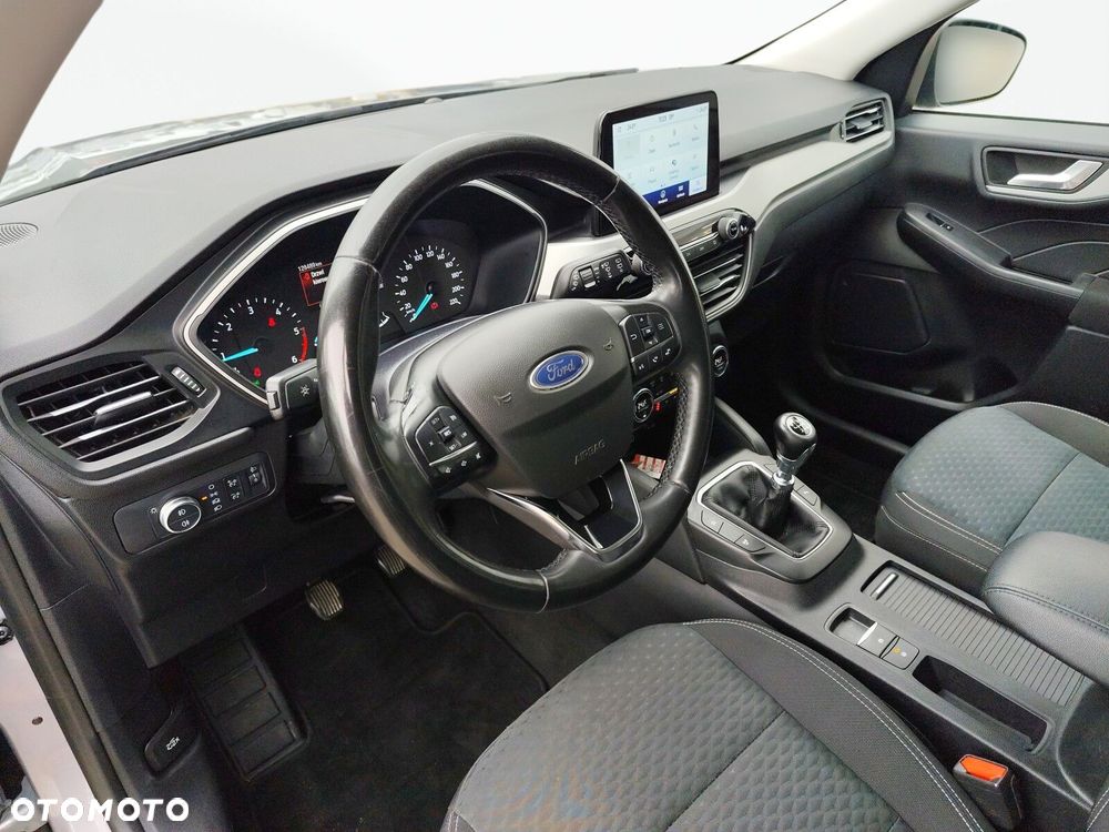 Ford Kuga - 9