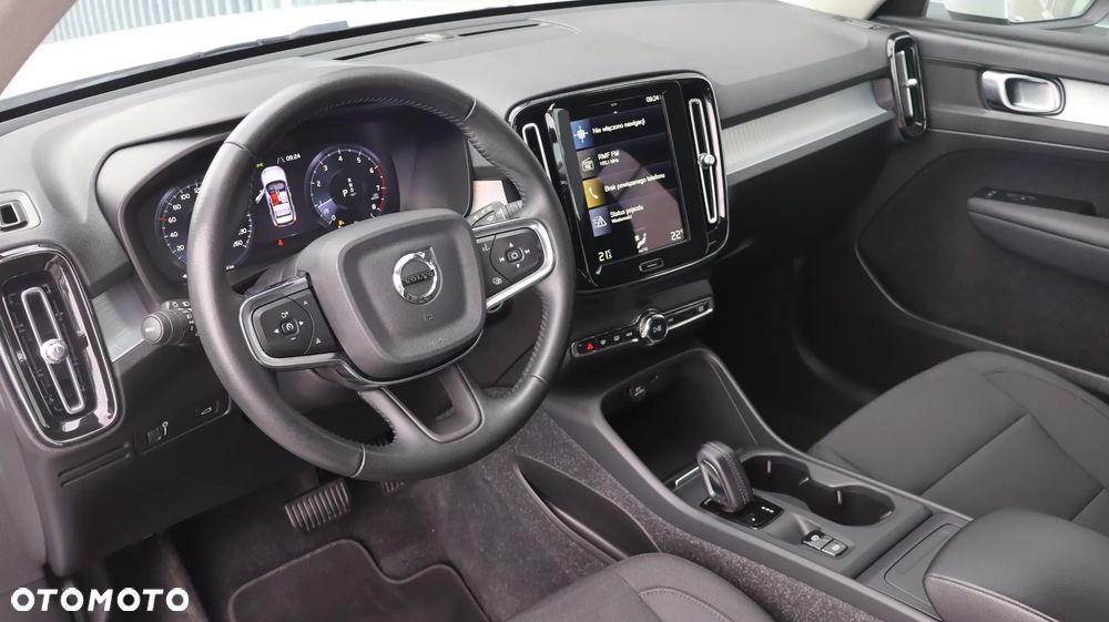 Volvo XC 40 T3 Momentum - 13