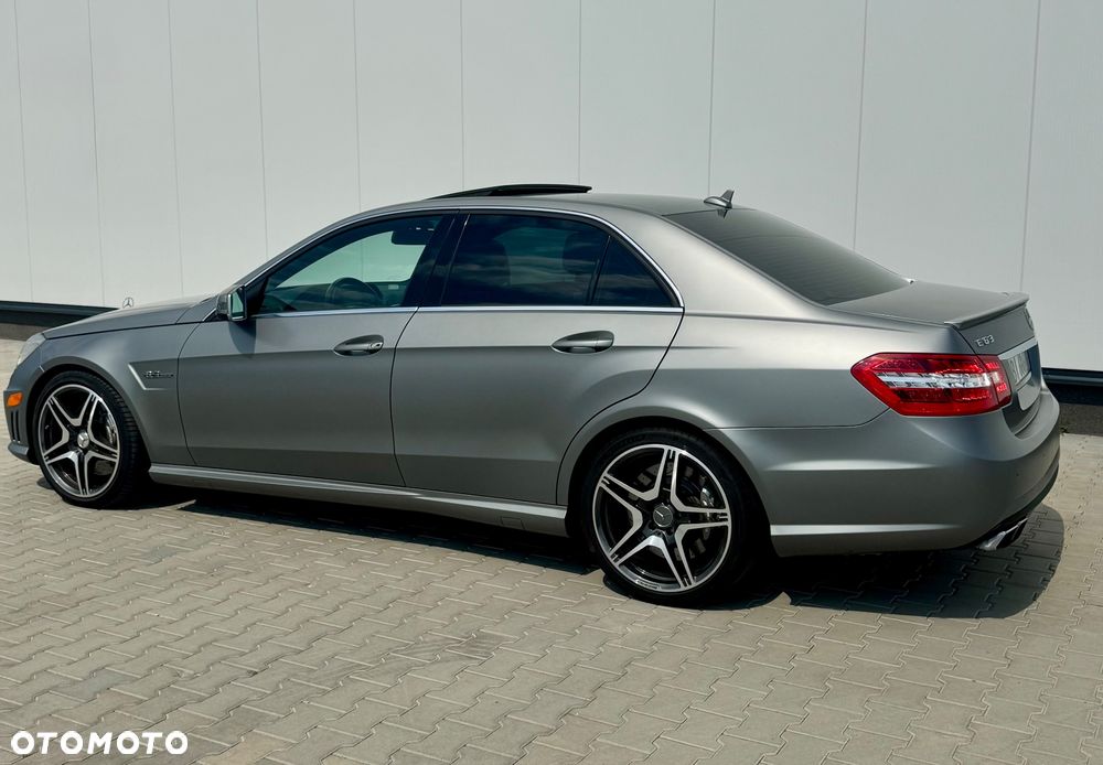 Mercedes-Benz Klasa E 63 AMG AMG Speedshift 7G-MCT - 11