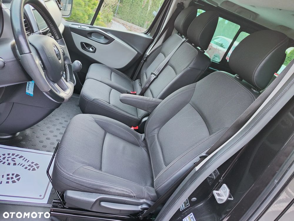 Renault Trafic Grand Combi Expression - 17