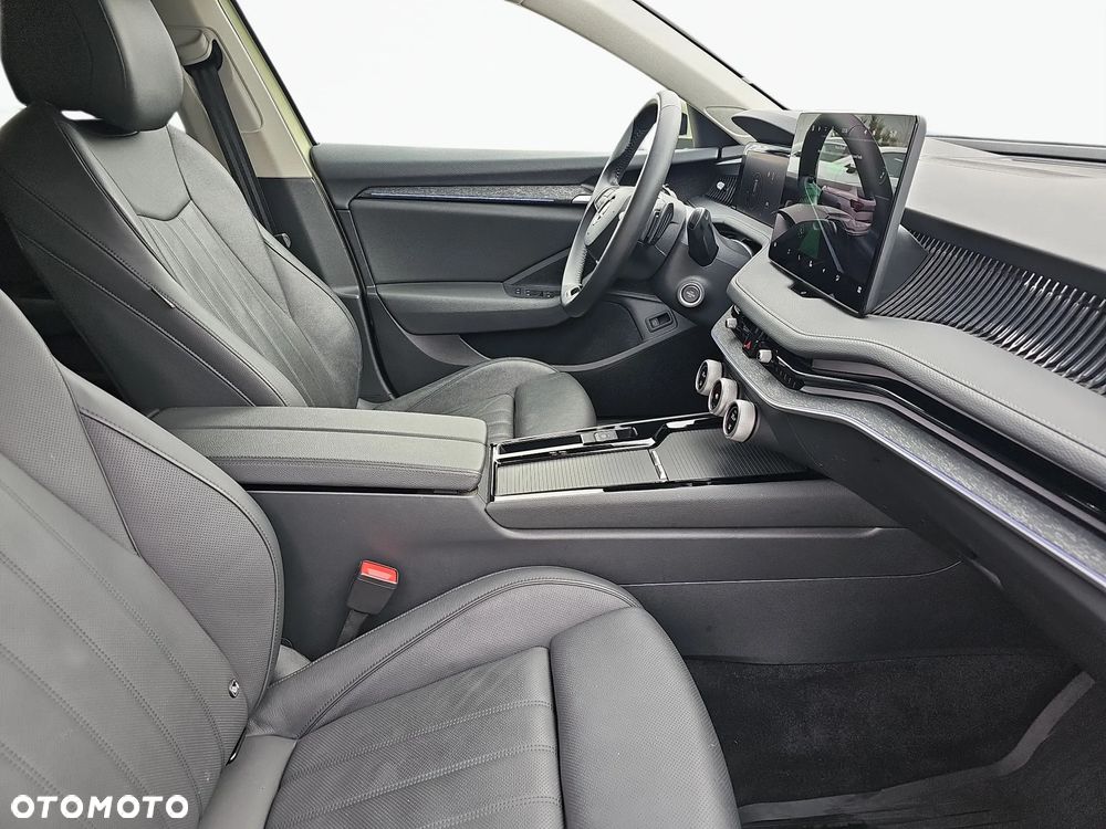 Skoda Superb 2.0 TDI SCR Selection DSG - 10