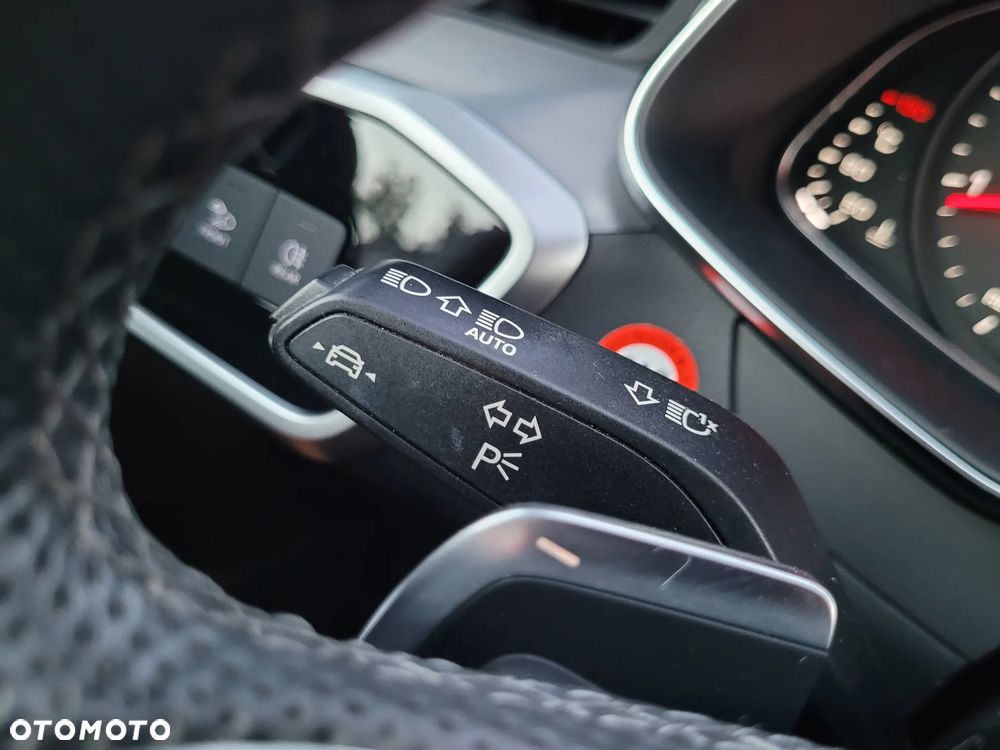 Audi A6 Avant 40 TDI S tronic S line - 18