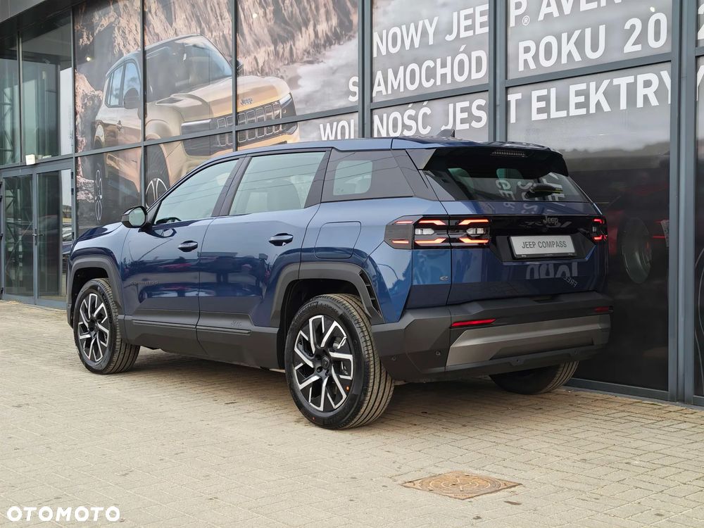 Jeep Compass 73.7kWh Altitude FWD - 3