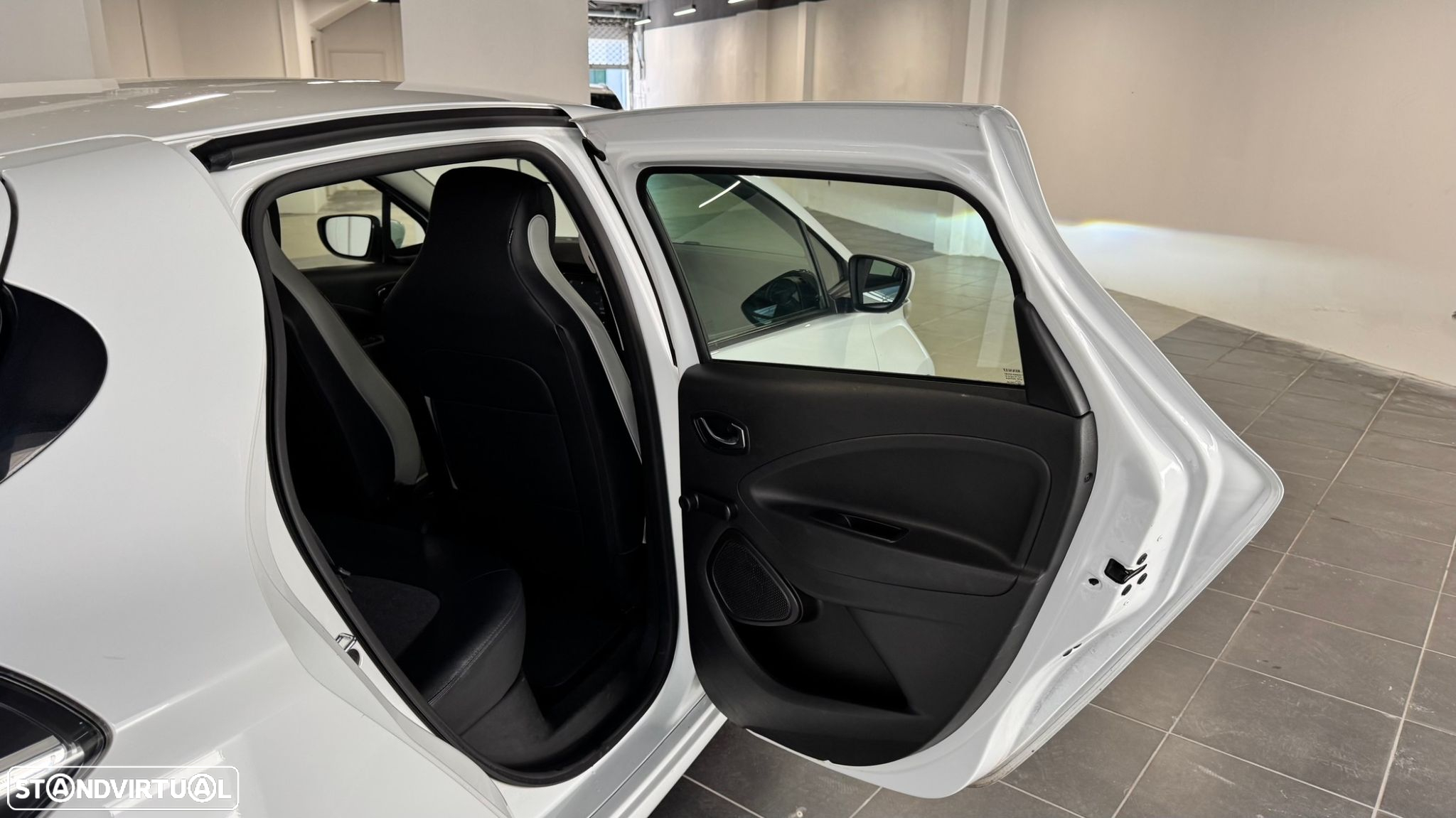 Renault Zoe - 8